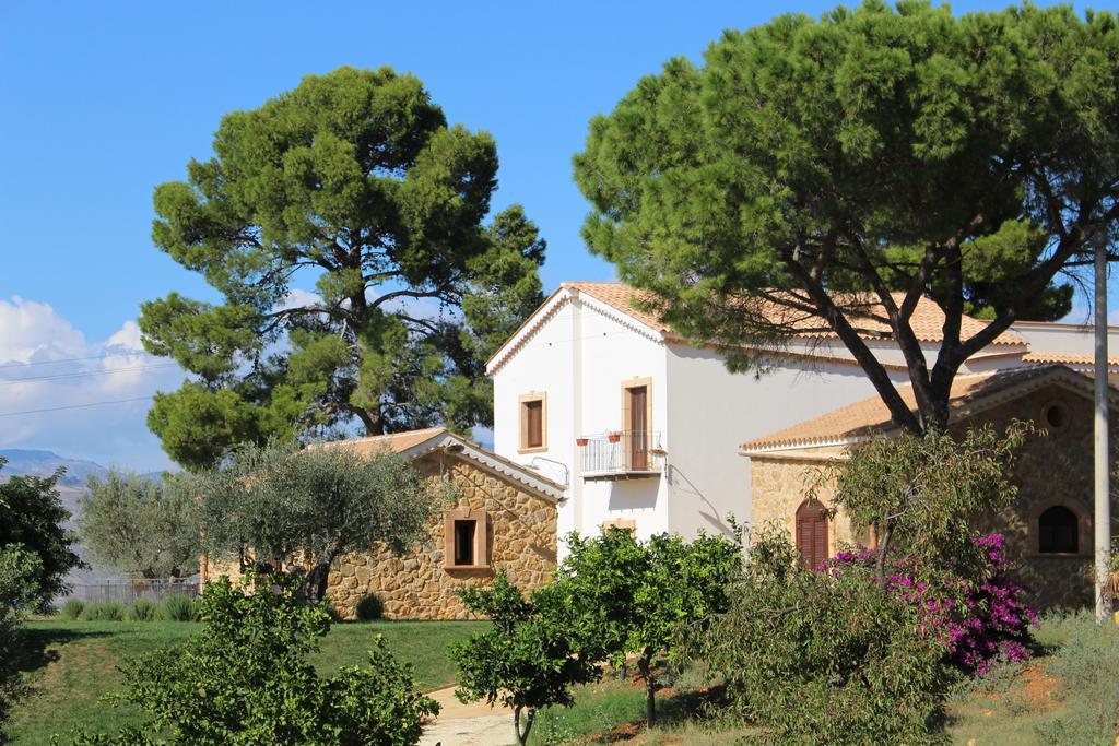 Agriturismo Feudo Muxarello Aragona Eksteriør bilde
