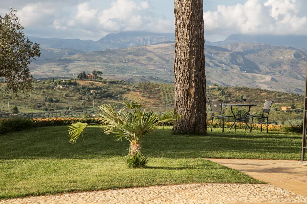 Agriturismo Feudo Muxarello Aragona Eksteriør bilde