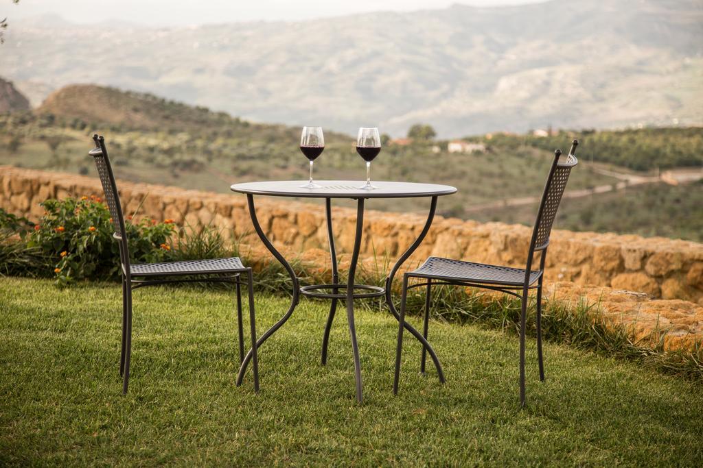 Agriturismo Feudo Muxarello Aragona Eksteriør bilde