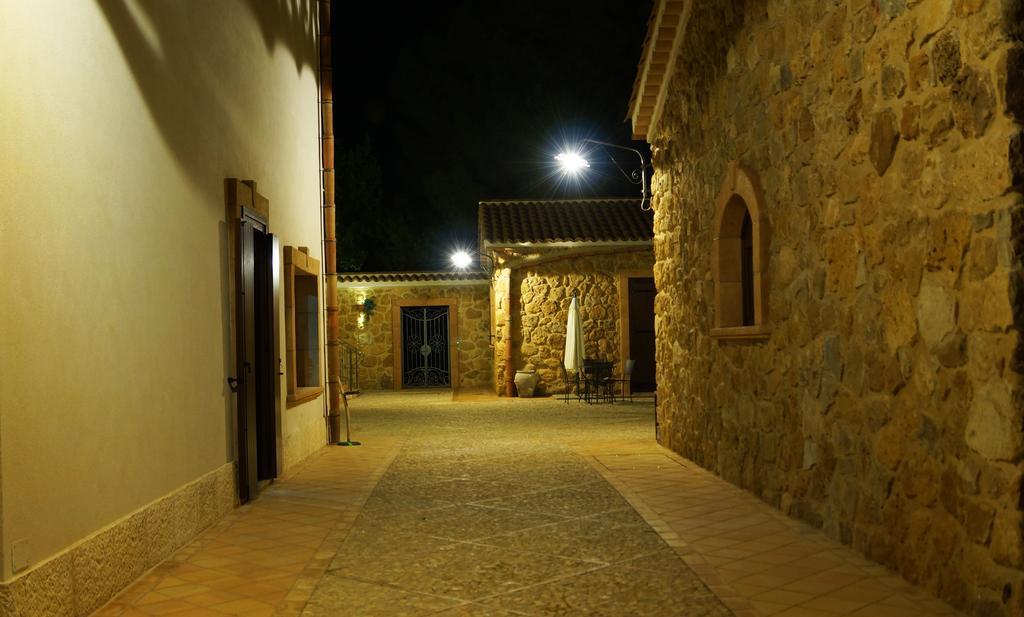 Agriturismo Feudo Muxarello Aragona Eksteriør bilde