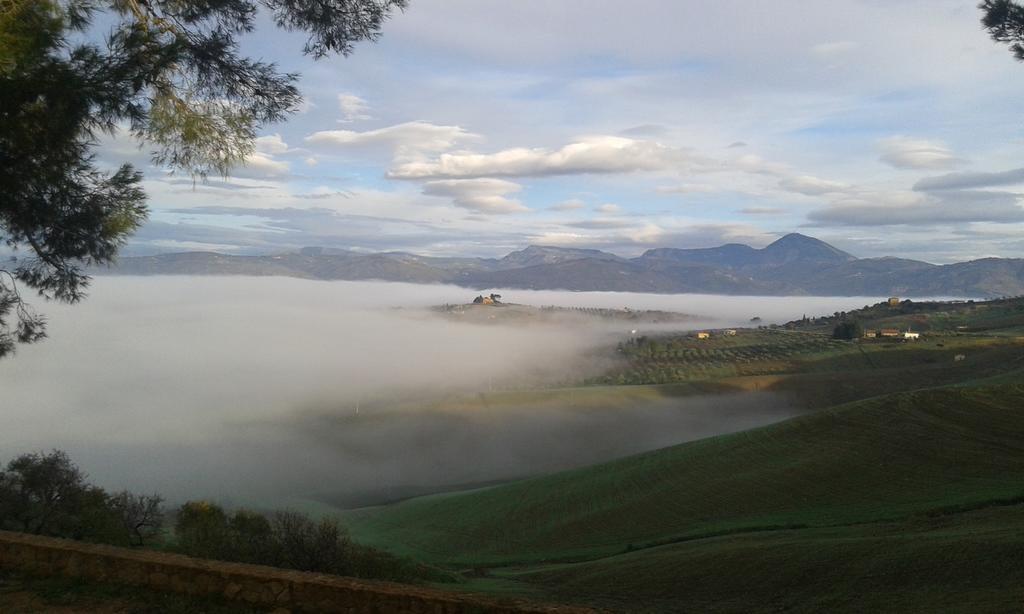 Agriturismo Feudo Muxarello Aragona Eksteriør bilde