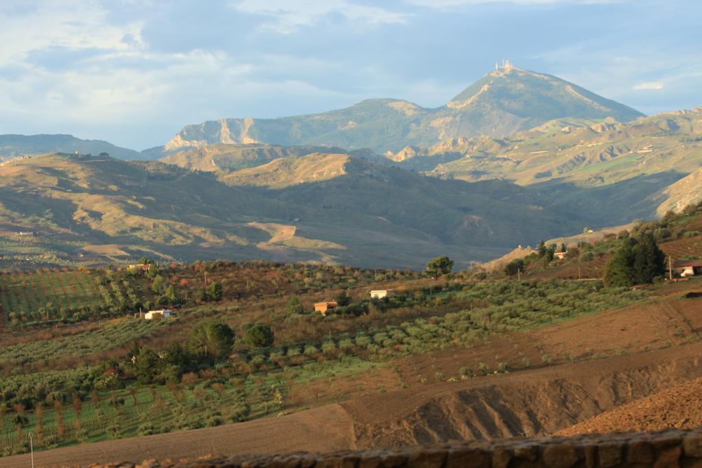 Agriturismo Feudo Muxarello Aragona Eksteriør bilde